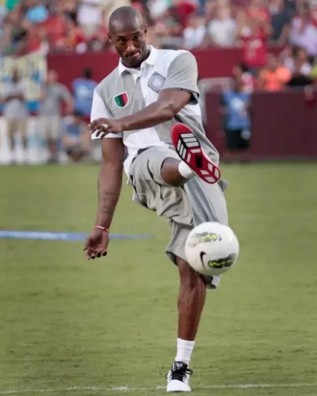 CBA杯“山东德比”裁判频繁纵容大动作引热议！媒体人质疑不作为