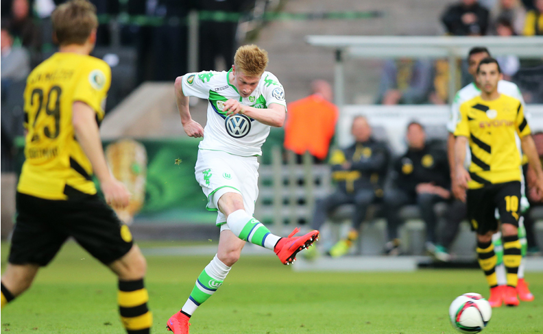 英超-狼队VS曼联：送副班长首胜？NO！阿莫林要逼近欧冠区（英超-狼队对曼联：副班长会迎来首胜？想多了！阿莫林誓逼近欧冠区）