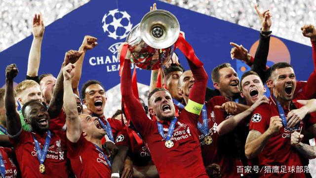 慎入，尼日利亚超比赛中一球员被对方球迷冲进场内割喉