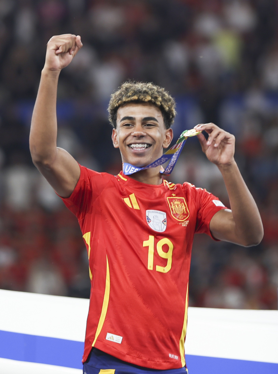 前裁判：查洛巴那下是否判点，完全取决于裁判主观判断（前裁判：查洛巴那球判不判点，全看裁判主观裁量）