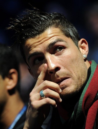 记者：申花将给球员放短假，12月2日重新集中备战广岛三箭（申花为球员安排短假，球队将于12月2日再度集结备战广岛三箭）