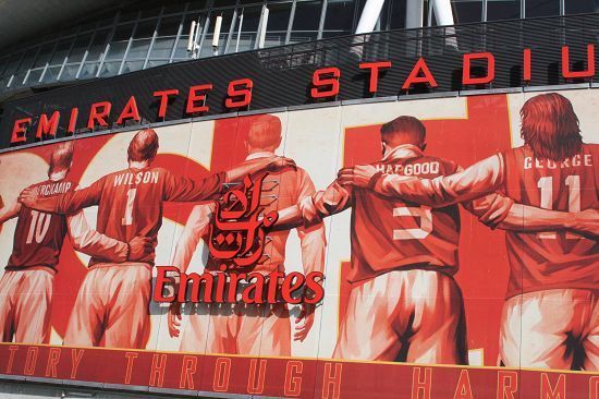 英超半场：两队总计1射正，狼队0-0布伦特福德（英超半场战报：狼队0-0布伦特福德，双方仅1次射正）