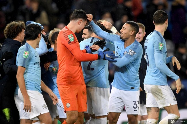 华莱士本场送出4抢断，赛季56次升至联盟最多