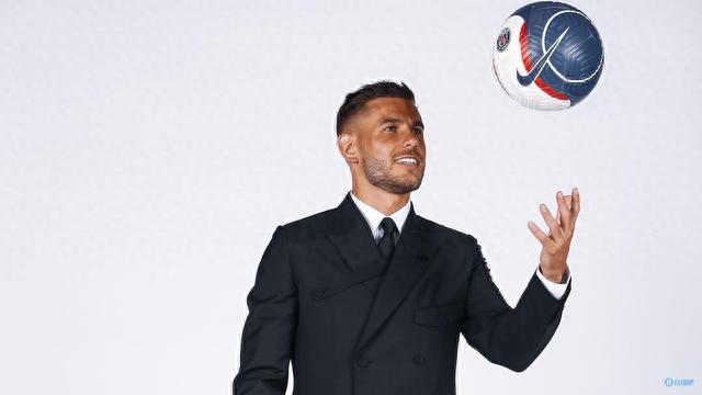 弗拉格：詹姆斯&东契奇&里夫斯像三头龙，他们都能撑起球队