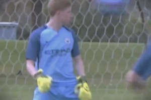 董路批评中国球迷不热爱足球，中国男足多次无缘世界杯，呼吁提升足球热情。